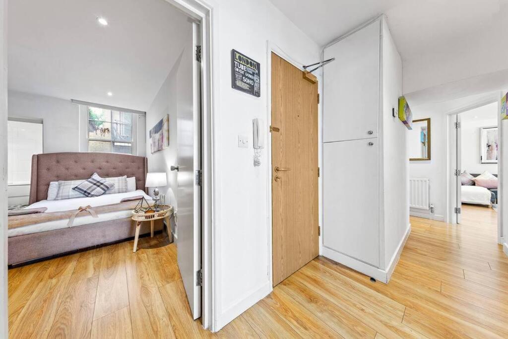 3 Bedroom Apartment In Haymarket Central London Sleep 10 Hy2 Londres Exterior foto