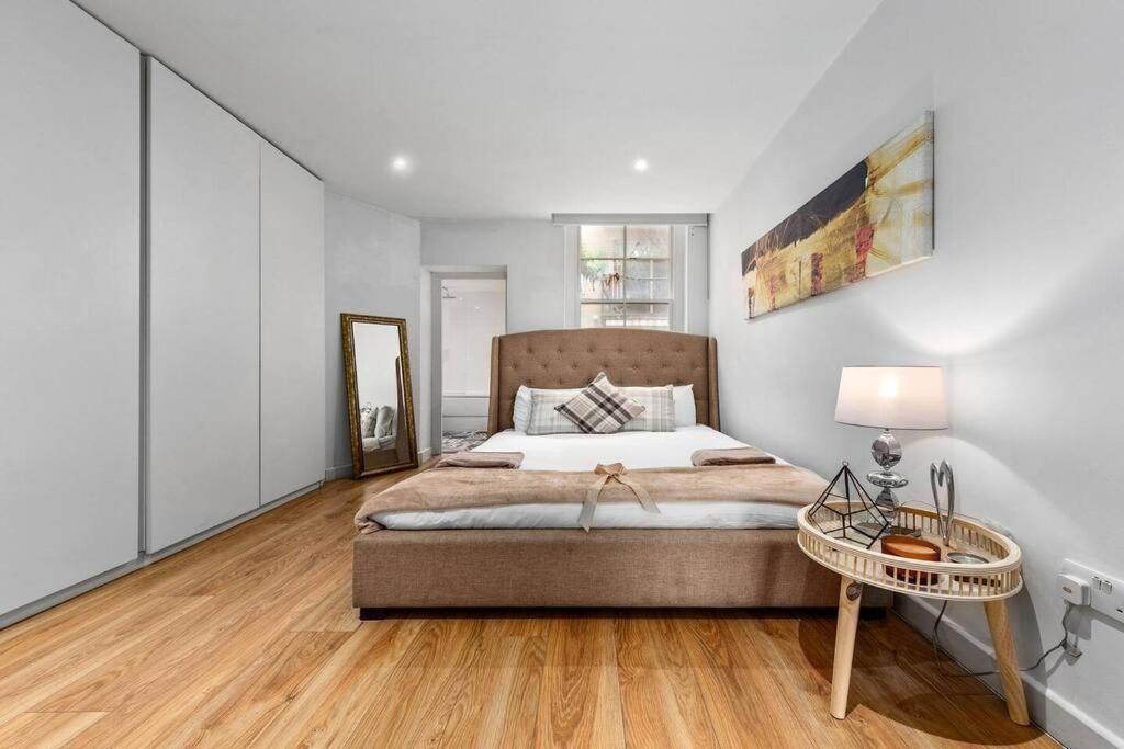 3 Bedroom Apartment In Haymarket Central London Sleep 10 Hy2 Londres Exterior foto