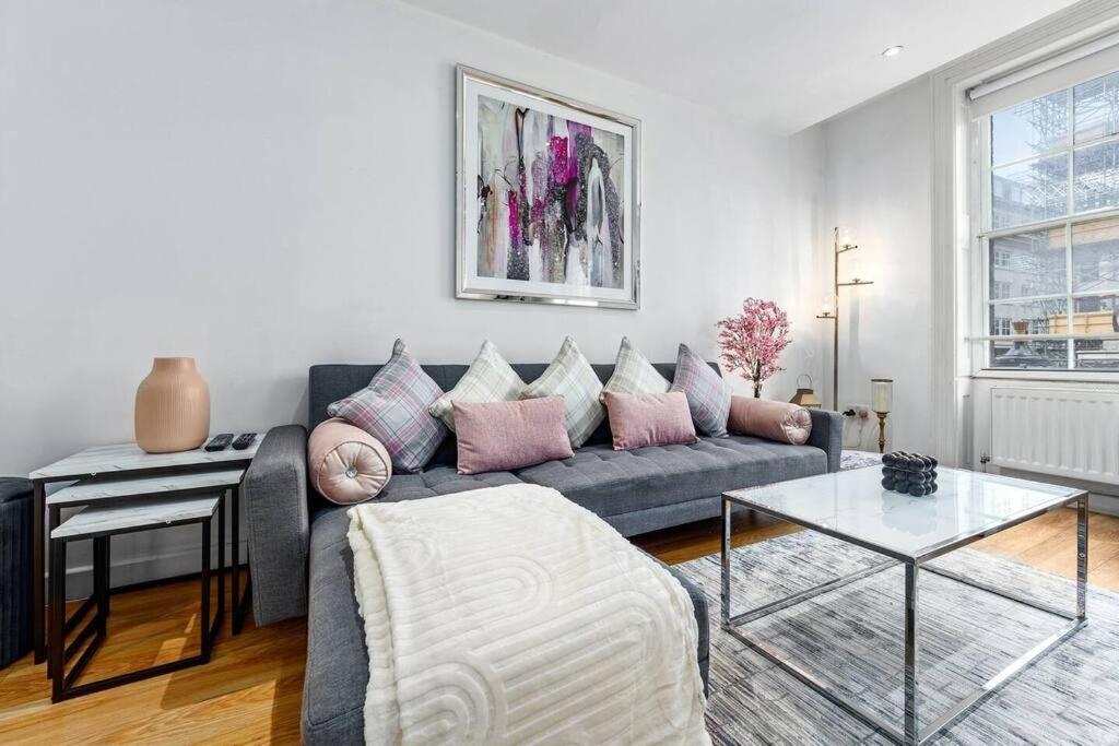 3 Bedroom Apartment In Haymarket Central London Sleep 10 Hy2 Londres Exterior foto